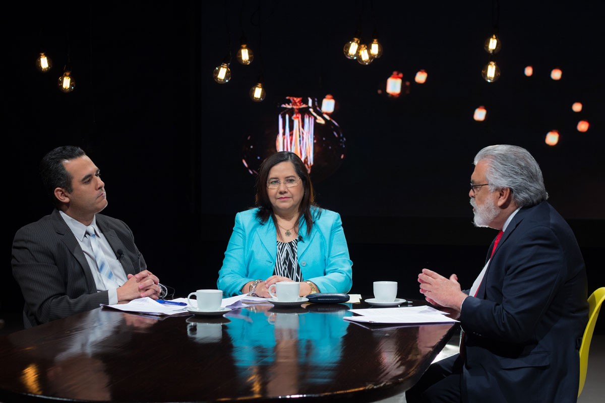 Economistas concluyen que no será posible realizar ajuste fiscal porque el presupuesto está desfinanciado en $862 millones