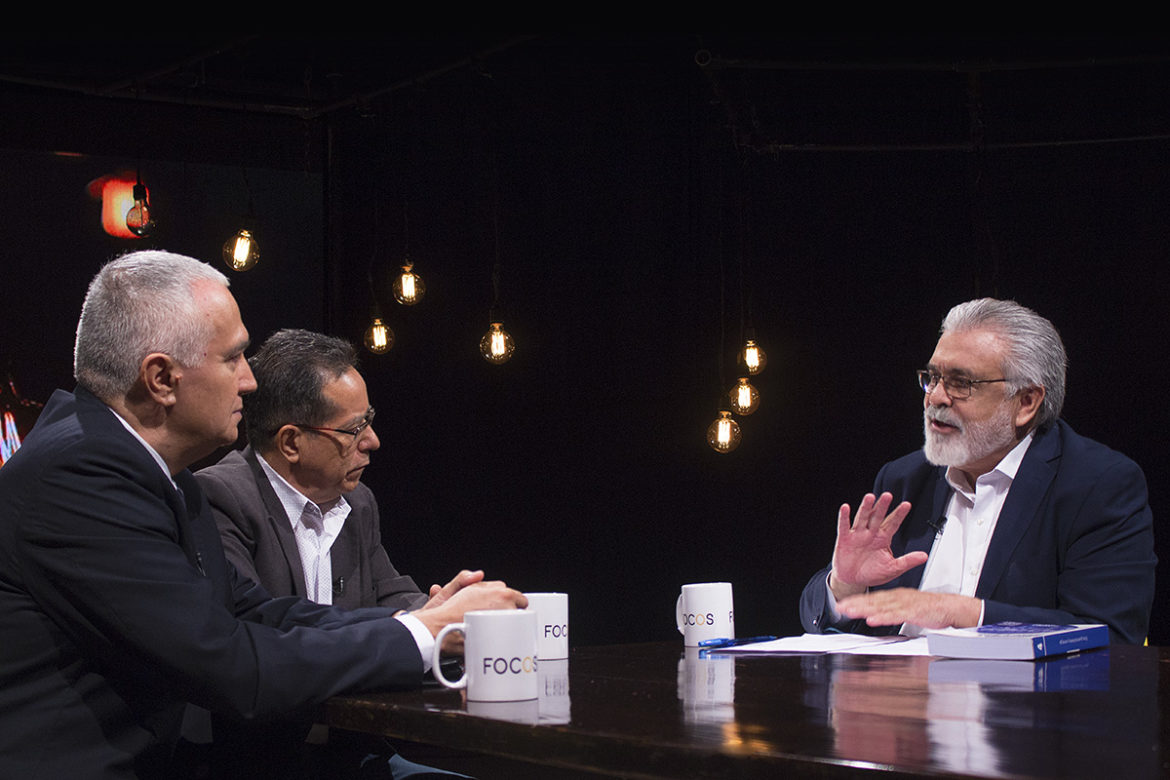 La guerra que terminó dividiendo a la derecha, al Ejército y la izquierda